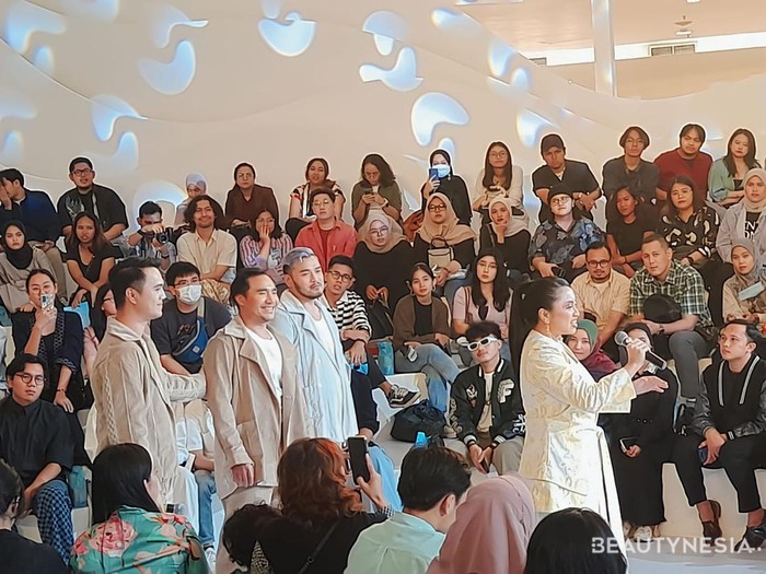 Jadi salah satu agenda di Fashion Nation '17' Senayan City, Jakarta Art House menampilkan pertunjukan teater musikal bertajuk Mamma Mia! pada Jumat, (22/9) lalu./ Foto: Sierra/Beautynesia