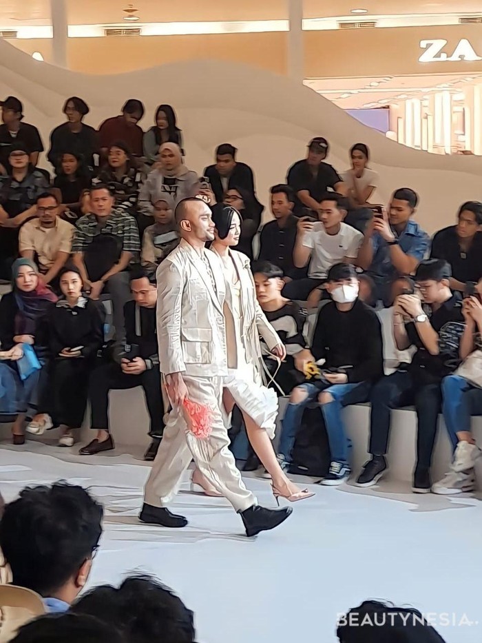 Dari banyaknya koleksi yang ditunjukkan, desain-desain dari Danjyo Hiyoji pun memiliki ragam warna dan pattern./ Foto: Sierra/Beautynesia