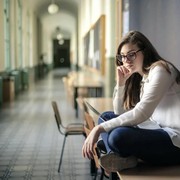 Menurut Psikolog, 5 Kalimat Ini Sering Diucapkan Orang dengan Rasa Insecure Tinggi