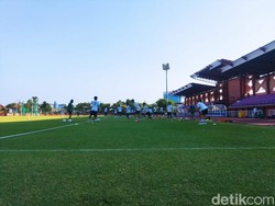 2 Pemain Persebaya Aditya dan Andre Kecelakaan Motor Usai Latihan