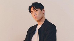 Momen Perdana Solois Korea John Park Pamer Anak