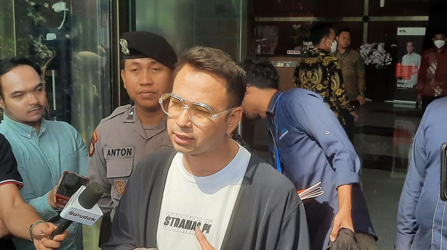 Raffi Ahmad di KPK (Yogi/detikcom) Raffi Ahmad di KPK (Yogi/detikcom)