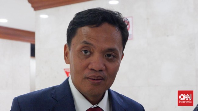 Waketum Gerindra Habiburokhman mengaku hingga kini belum menerima info detil perihal formasi kabinet pemerintahan ke depan dari Prabowo.