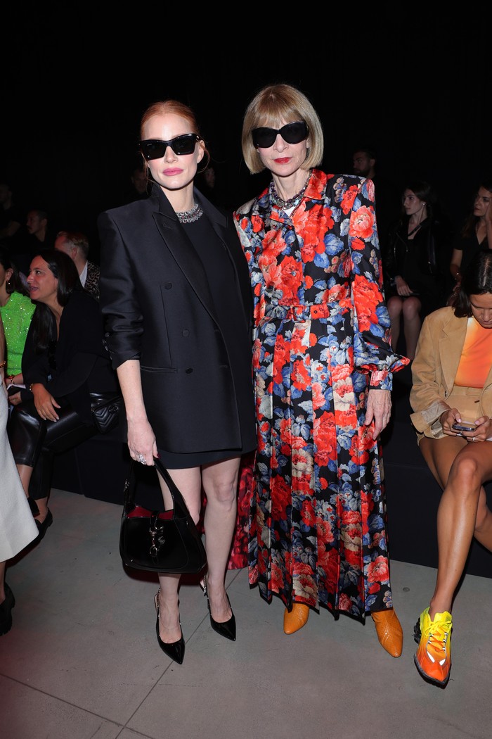 MILAN, ITALY - SEPTEMBER 22: Jessica Chastain and Anna Wintour are seen at Gucci Ancora during Milan Fashion Week on September 22, 2023 in Milan, Italy. (Photo by Jacopo M. Raule/Getty Images for Gucci)