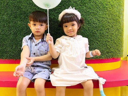 7 Potret Gemasnya Anak Kembar Ratna Galih, Kini Genap Berusia 4 Tahun