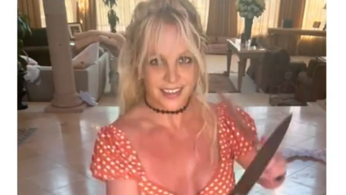 Heboh Unggah Video Menari dengan Pisau hingga Diperiksa Polisi, Britney Spears Beri Klarifikasi