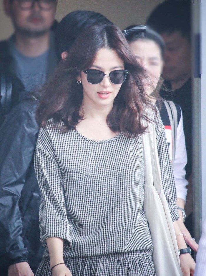 Bahkan, tak jarang dirinya terlihat bak menghadiri suatu acara fashion karena penampilannya yang stylish meskipun hanya berada di bandara./ Foto: koreaboo.com