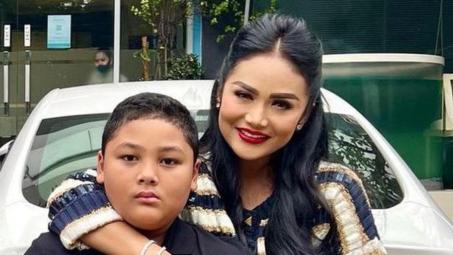 Kellen Lemos dan Kris Dayanti