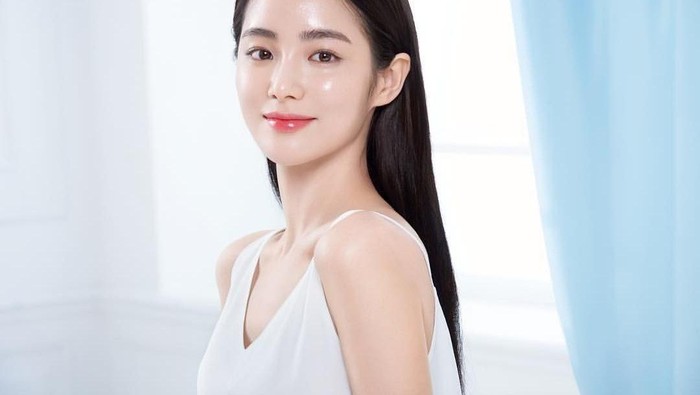 Mudah Dilakukan, Ini Tips Perawatan Wajah untuk Dapatkan Glass Skin ala Perempuan Korea