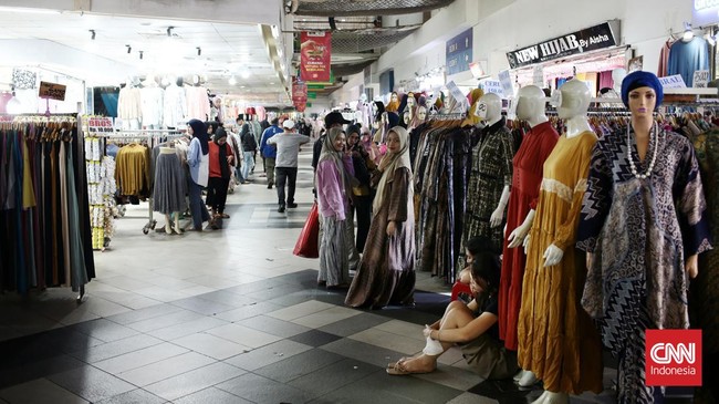 Mendag Zulkifli Hasan mengklaim larangan TikTok Shop telah membuat 90 persen pedagang Pasar Tanah Abang ramai lagi.