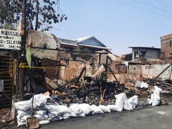 Penampakan TKP Kebakaran di Palmerah Jakbar Dipasangi Garis Polisi