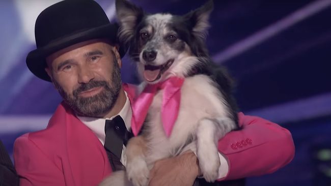 Pelatih anjing Adrian Stoica bersama anjingnya, Hurricane, diumumkan sebagai pemenang America's Got Talent (AGT) 2023.