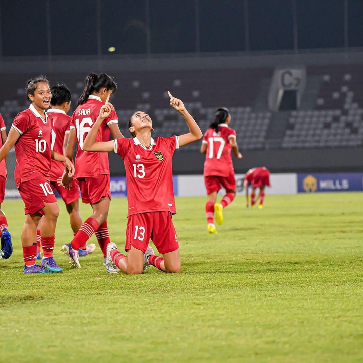 <p>Ketika itu, perempuan 14 tahun ini berhasil mencetak gol ke gawang Timor Leste, dua gol ke gawang Laos, dan satu gol ke gawang Kamboja. (Foto: Instagram@c.a.scheunemann)</p>
