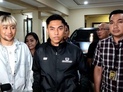 Kronologi Mobil Caren Delano Dibawa Kabur Sopir Baru Kerja 7 Hari