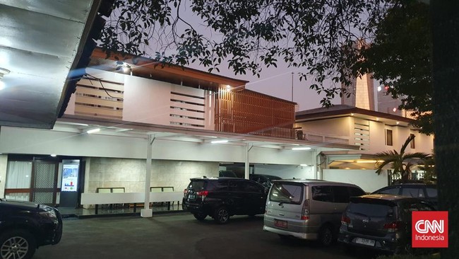 Kasus korupsi di Kementan naik ke tahap penyidikan. Tim KPK menggeledah rumah dinas Menteri Pertanian Syahrul Yasin Limpo pada Kamis (28/9) sore.