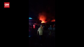 VIDEO: Pasar Leuwiliang Bogor Terbakar, Hidran Tak Berfungsi