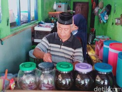 Sueger! Es Gosrok Pak Amir Asal Klaten Diracik Pakai Gula Jawa