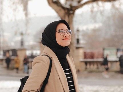 Kisah WNI Kerja Jadi Graphic Desainer di Inggris & Bertemu Bintang Harry Potter