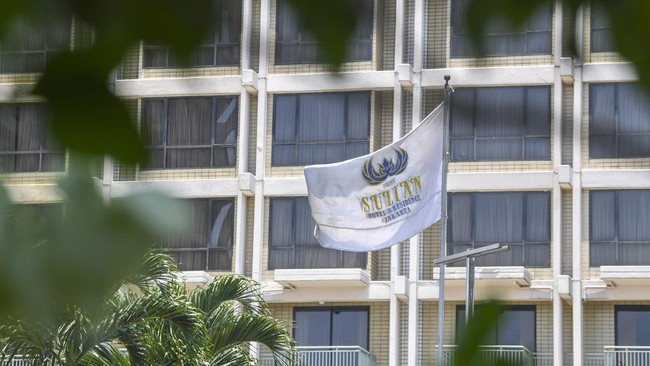 Kuasa hukum PT Indobuildco, Hamdan Zoelva menyebut ada perlakuan berbeda di muka hukum terkait pelaksanaan eksekusi putusan lahan Hotel Sultan.