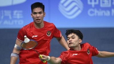 Ganda putra Indonesia Leo Rolly Carnando/Daniel Martin berhasil lolos ke babak 16 besar badminton French Open 2023 usai menang WO atas pasangan Malaysia.