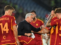 Mourinho: Roma Main Jelek Banget, Layak Kalah