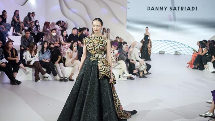 Karya Danny Satriadi di koleksi KAART JAGAT