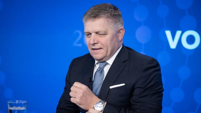 Eks Perdana Menteri Slovakia sekaligus tokoh pro-Rusia, Robert Fico, bersama partainya, Smer-SD, berhasil memenangkan pemilu yang digelar akhir pekan lalu.