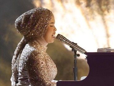 img-title Terpopuler: Putri Ariani Juara ke-4 AGT VS Resep Soto Tauto