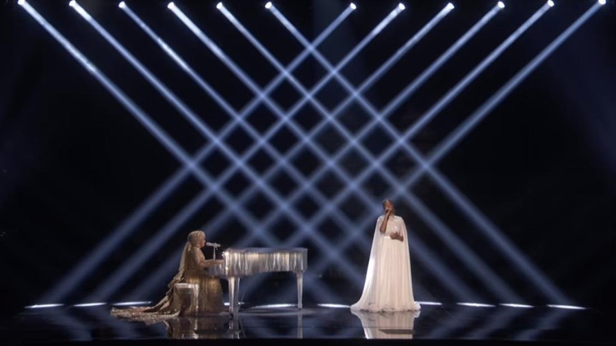 Putri Ariani dan Leona Lewis