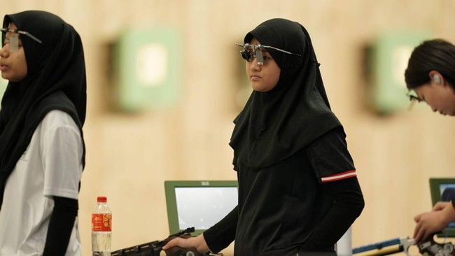 Asian Games 2023 menyimpan keunikan tentang usia atlet yang jadi peserta mewakili Indonesia. Atlet tertua berumur 61 tahun dan yang paling muda 14 tahun.