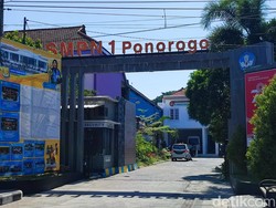 Menanti Janji Dindik Evaluasi Polemik Sumbangan Mobil SMPN 1 Ponorogo