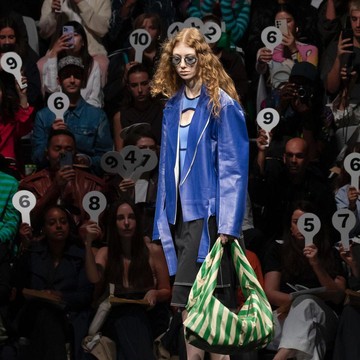 5 Hal Menarik dari Milan Fashion Week 2024, Ada Peragaan Serba 'Nggak Siap'