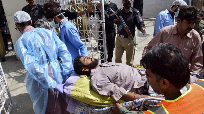 Pakistan menduga intelijen India, Research & Analysis Wing (RAW), terlibat dalam serangan bom bunuh diri saat Mauild nabi.