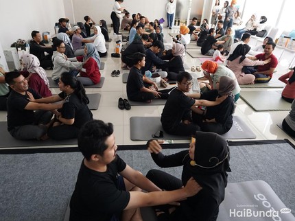 Seru Banget! Bunda-Bunda Bandung Hadiri Talkshow dan Prenatal Yoga, Pulang Bawa Hadiah di Bumil Time