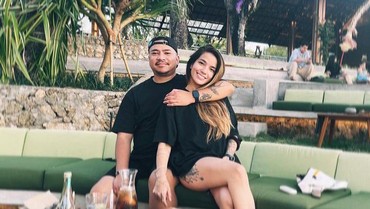 img-title Faktor Penyebab Rumah Tangga Sheila Marcia Nyaris Kandas