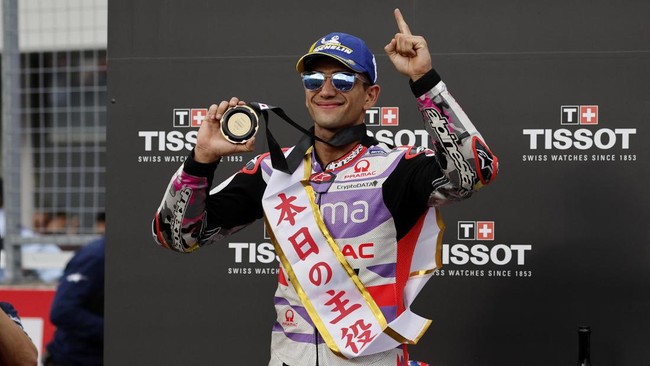 Pembalap Pramac Ducati Jorge Martin sudah tiba di Indonesia. Ia langsung mempelajari Sirkuit Mandalika jelang MotoGP Mandalika pekan depan.