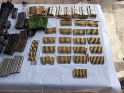 Penampakan 3 Senpi dan Ratusan Amunisi 5 KKB yang Tewas di Papua Pegunungan
