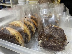 Empuknya Donat Ellie yang Legendaris di Glodok