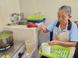 Gurihnya Klepon Legendaris Khas Gianyar, Sudah Ada Sejak 1980