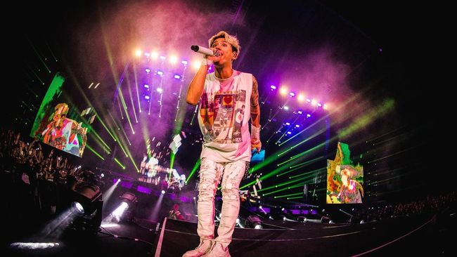 Panduan Lengkap Menonton Konser ONE OK ROCK Jakarta 16 Mei: Lokasi, Akses Transportasi, dan Prediksi Setlist