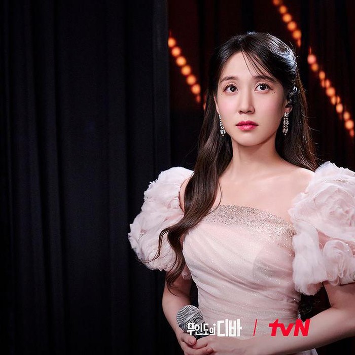 Potret Park Eun Bin dalam adegan drama Castaway Diva./ Foto: instagram.com/tvn_drama