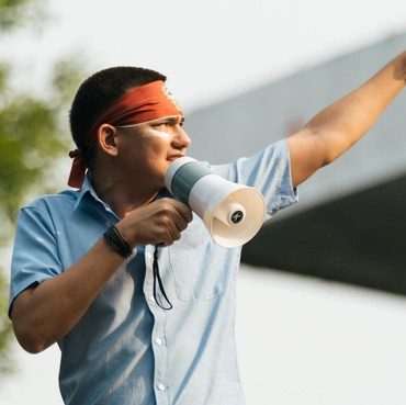 Hal Seru yang Bikin Adipati Dolken Kepincut Bintangi Serial 'Rencana Besar'