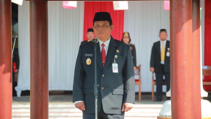 Wakil Bupati Klaten, Yoga Hardaya, memimpin upacara Kesaktian Pancasila Tingkat Kabupaten Klaten di Halaman Pendopo Pemerintah Kabupaten Klaten, Minggu (1/10).