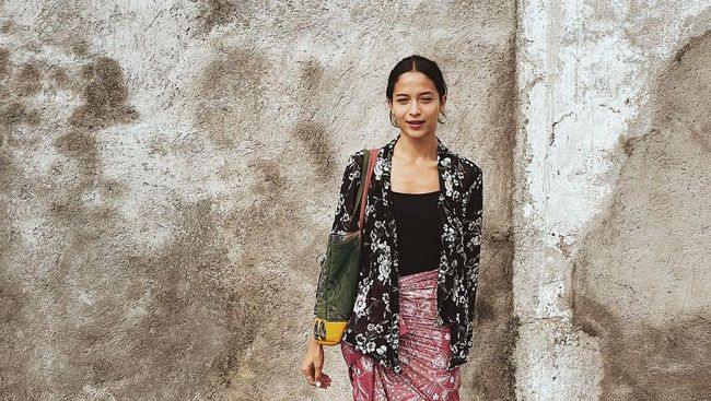 Model Batik Wanita Terbaru, Cocok untuk Tampil Anggun dan Stylish di Berbagai Acara