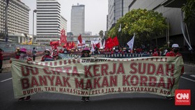 Singgung UU Cipta Kerja, Ganjar Bikin Kaget dan Nyinyir Netizen