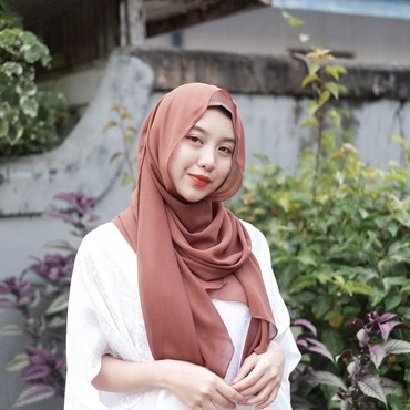 Lirik Lagu Teramini - Ghea Indrawari