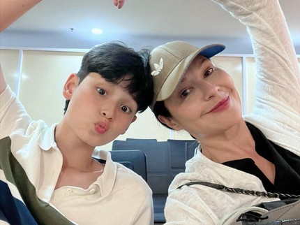 7 Potret Kenzou, Putra Tamara Blezynski yang Makin Ganteng