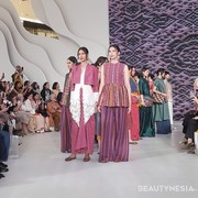 Intip Koleksi 'RONA' Kolaborasi Cita Tenun Indonesia x Sejauh Mata Memandang di Fashion Nation Senayan City