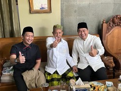 Rajut Potensi Pemuda Islam & Ekonomi Syariah, Komisaris BSI Roadshow ke Pesantren