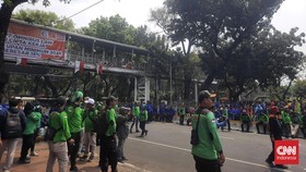Daftar Pengalihan Rute Transjakarta Imbas Demo Buruh Gugat Ciptaker